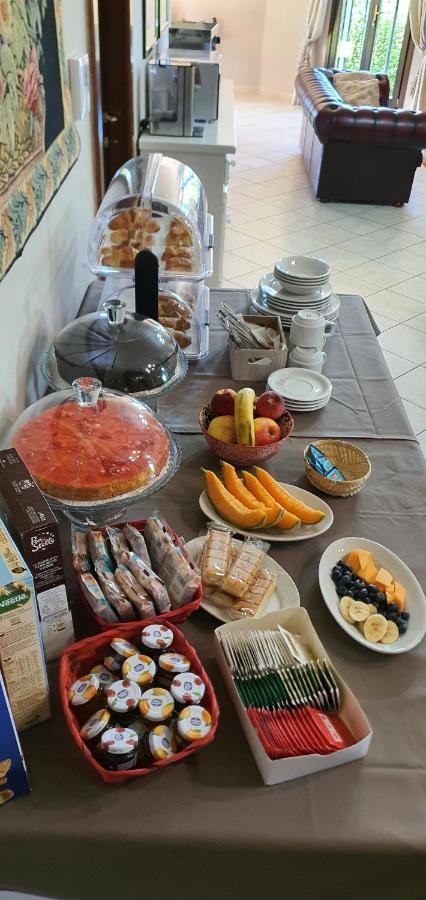 Artemisia Bed And Breakfast Сант'Анна-Аррези Экстерьер фото