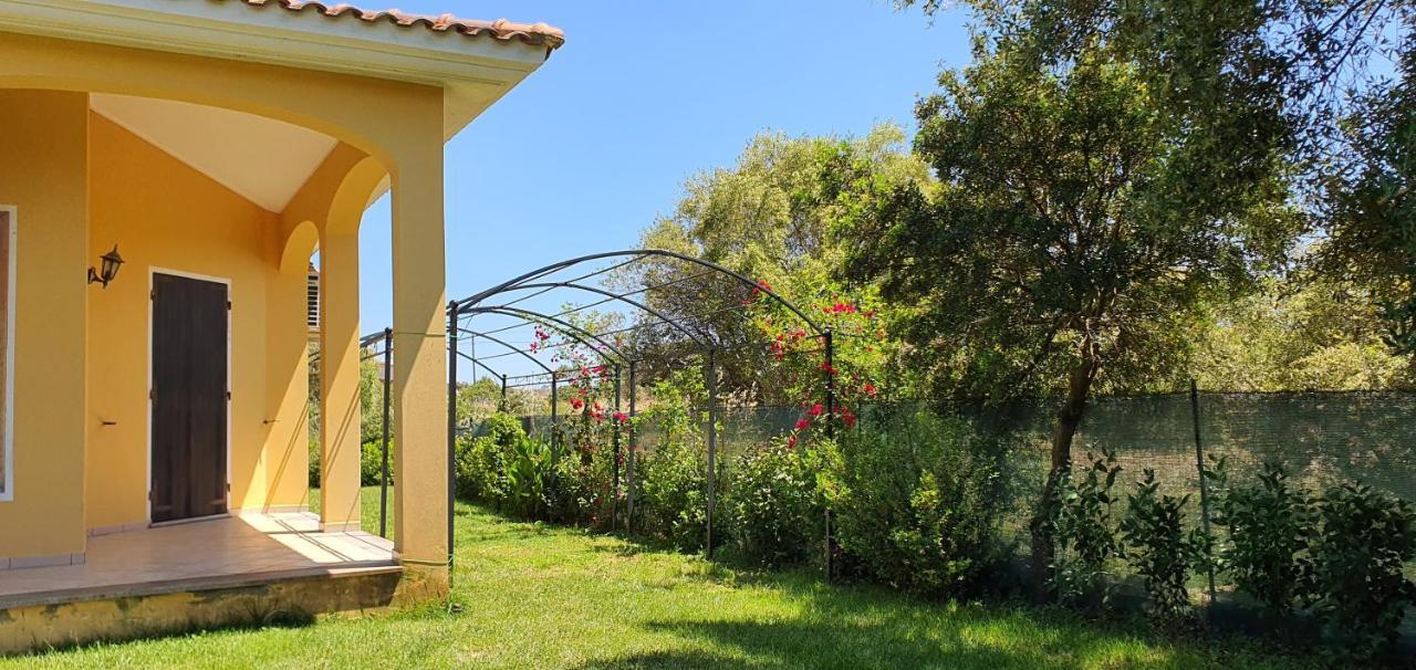 Artemisia Bed And Breakfast Сант'Анна-Аррези Экстерьер фото